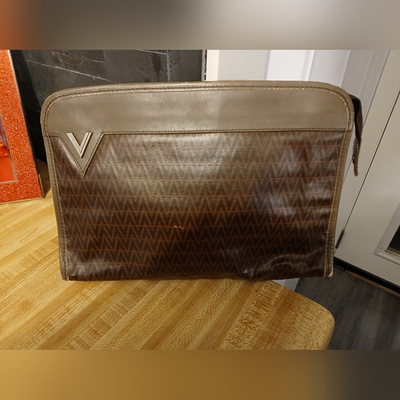 Valentino Handbags - SOLD VALENTINO GUC Clutch